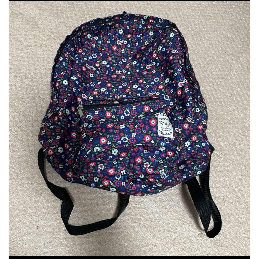 花柄リュック レディースのバッグ(リュック/バックパック)の商品写真