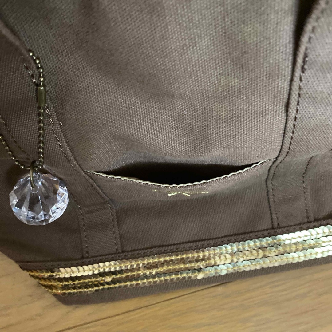 キラキラ、クリスタルキーホルダー付きトート レディースのバッグ(トートバッグ)の商品写真