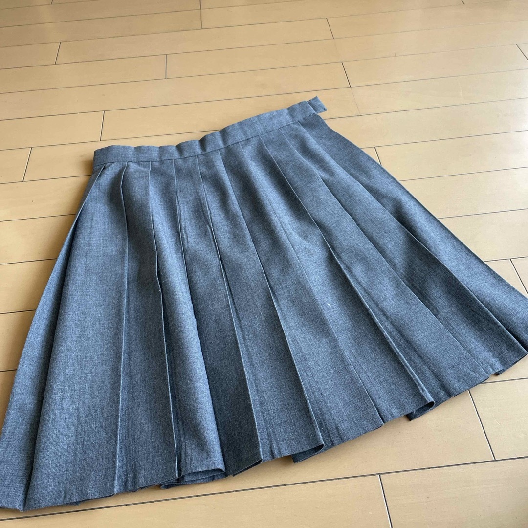 TOMBOW(トンボガクセイフク)の夏用スカート　ウエスト60 丈45 レディースのスカート(ひざ丈スカート)の商品写真