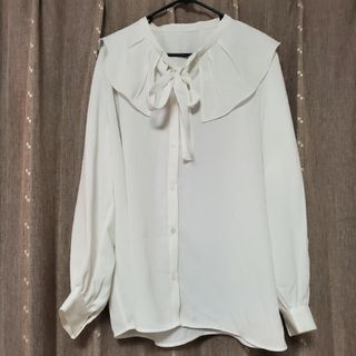 ジーユー(GU)のブラウス　シャツ　トップス　大きいサイズ レディース　3XL(シャツ/ブラウス(長袖/七分))