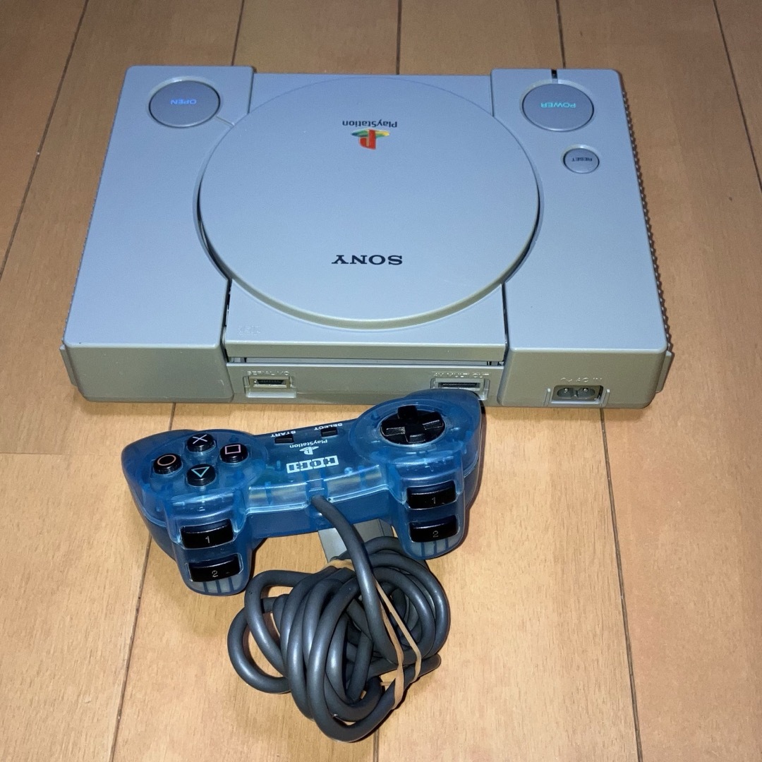 PlayStation(プレイステーション)のPS SCPH-9000 初期型最終モデル 本体セット 良動品 エンタメ/ホビーのゲームソフト/ゲーム機本体(家庭用ゲーム機本体)の商品写真