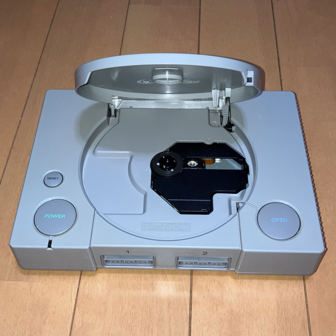 PlayStation(プレイステーション)のPS SCPH-9000 初期型最終モデル 本体セット 良動品 エンタメ/ホビーのゲームソフト/ゲーム機本体(家庭用ゲーム機本体)の商品写真