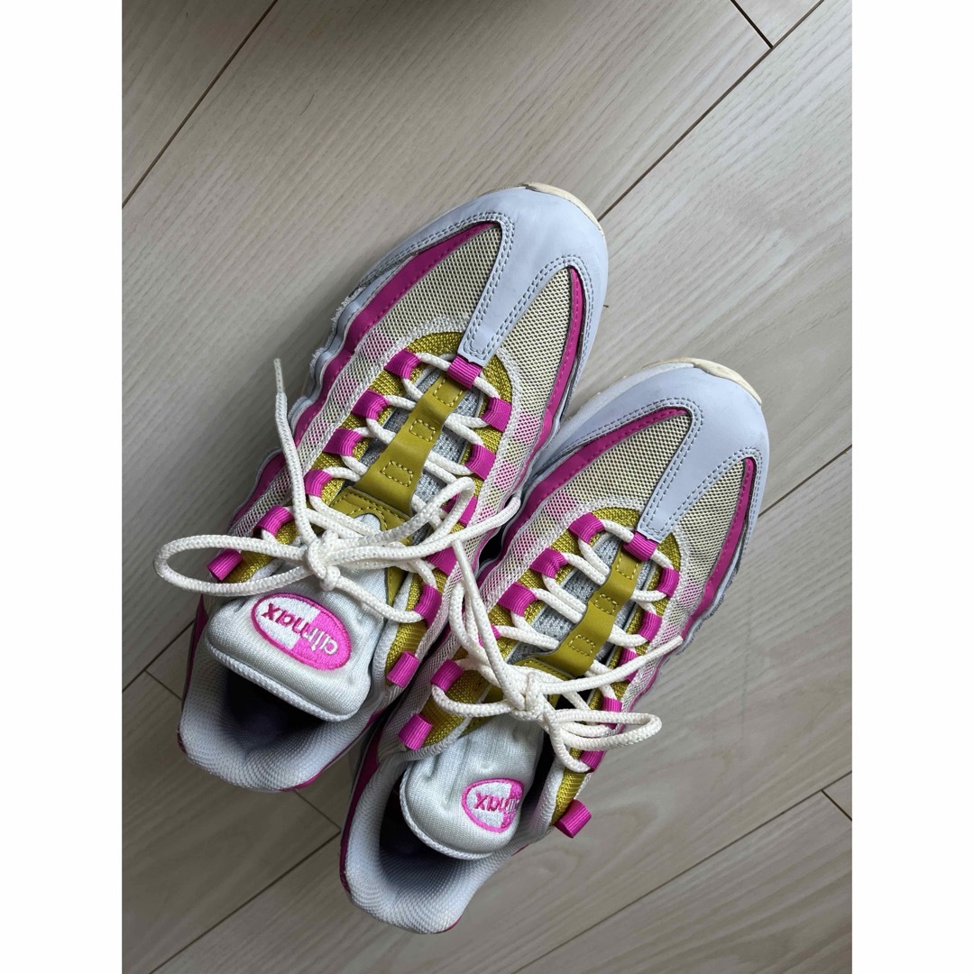 NIKE(ナイキ)のNIKE AIR MAX 95 WMNS ピンク25㎝美品 レディースの靴/シューズ(スニーカー)の商品写真