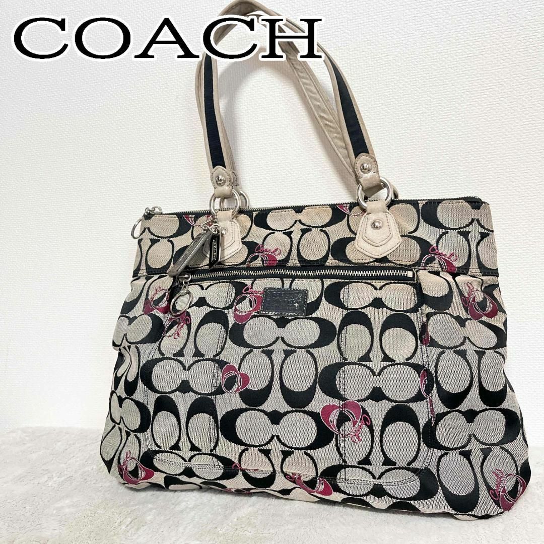 COACH(コーチ)の美品✨COACH コーチセミショルダーバッグトートバッググレー総柄シグネチャー レディースのバッグ(ショルダーバッグ)の商品写真