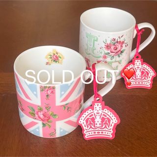 ロイヤルアルバート(ROYAL ALBERT)の【美品】ロイヤルアルバート★ニューカントリーローズ★マグカップ2個(グラス/カップ)