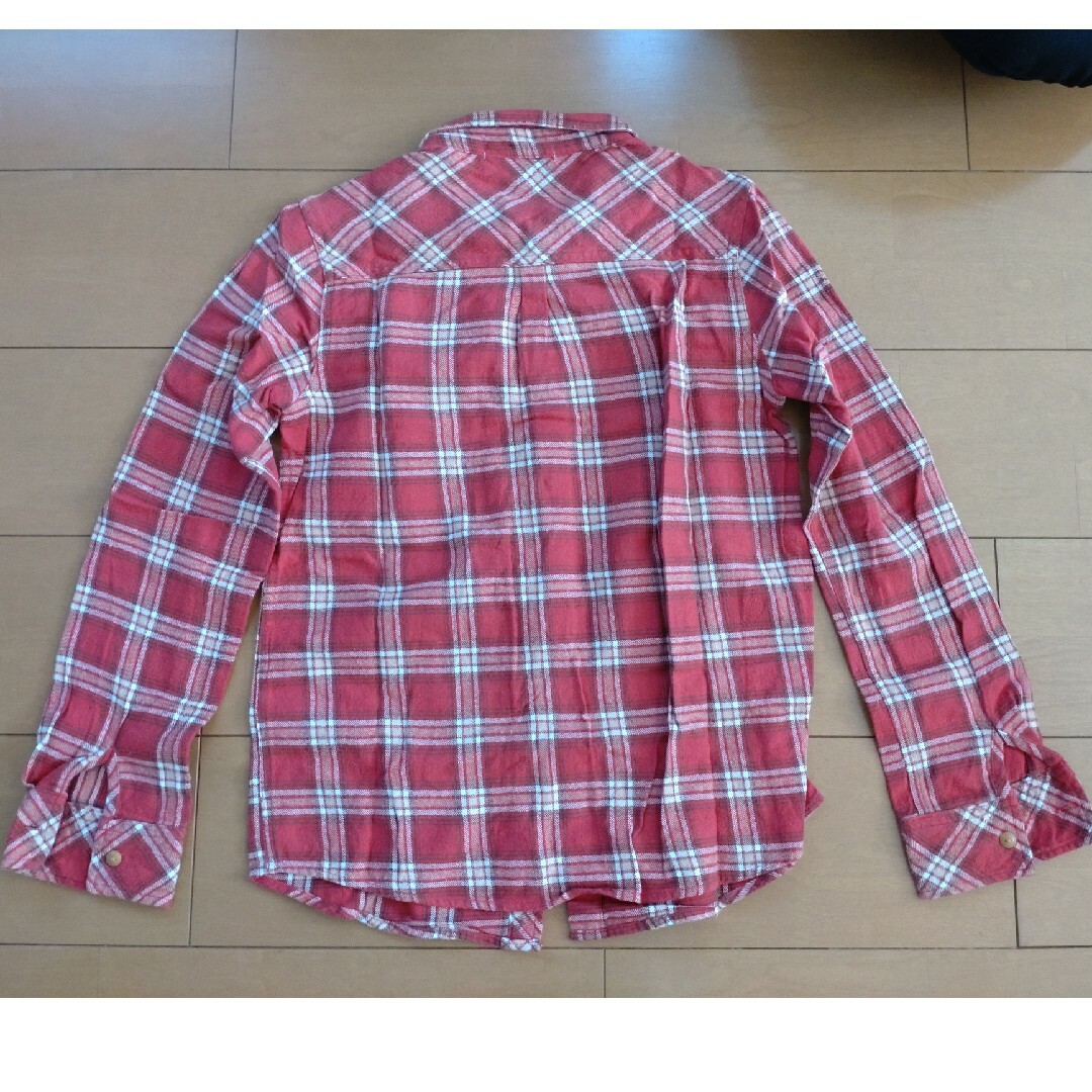 w closet(ダブルクローゼット)の赤チェックシャツ （w closet） レディースのトップス(シャツ/ブラウス(長袖/七分))の商品写真