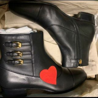 Gucci Ha Ha Ha Boot With Buckles ハートブーツ