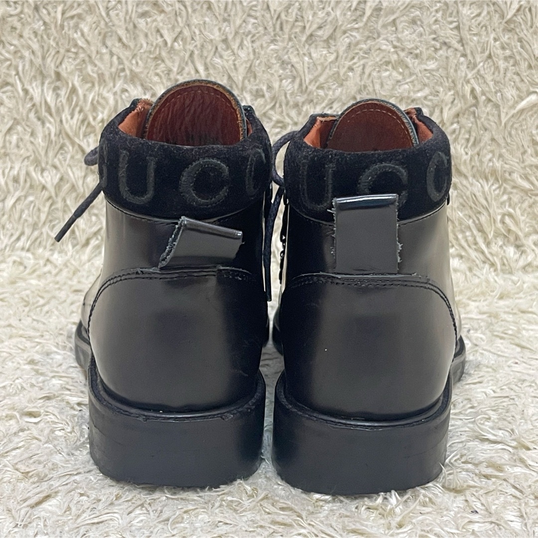 Gucci(グッチ)の美品　グッチ　ショートブーツ　ロゴ刺繍　レザー×スエード　ブラック　23.5cm レディースの靴/シューズ(ブーツ)の商品写真