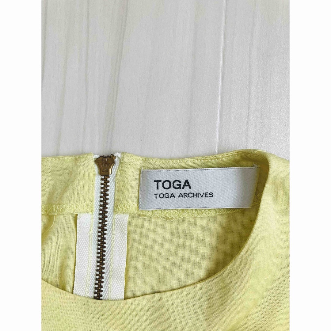 TOGA トーガ 2012SS　レモンイエローの素敵なトップス  レディースのトップス(カットソー(半袖/袖なし))の商品写真