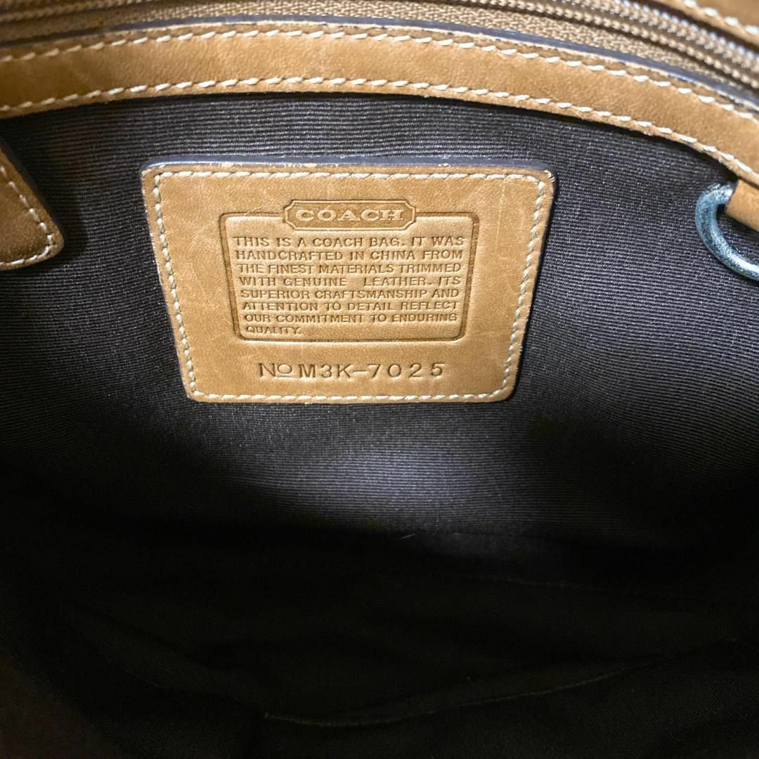 COACH(コーチ)の美品✨COACHコーチセミショルダーバッグトートバッグブラウン茶シグネチャー総柄 レディースのバッグ(ショルダーバッグ)の商品写真