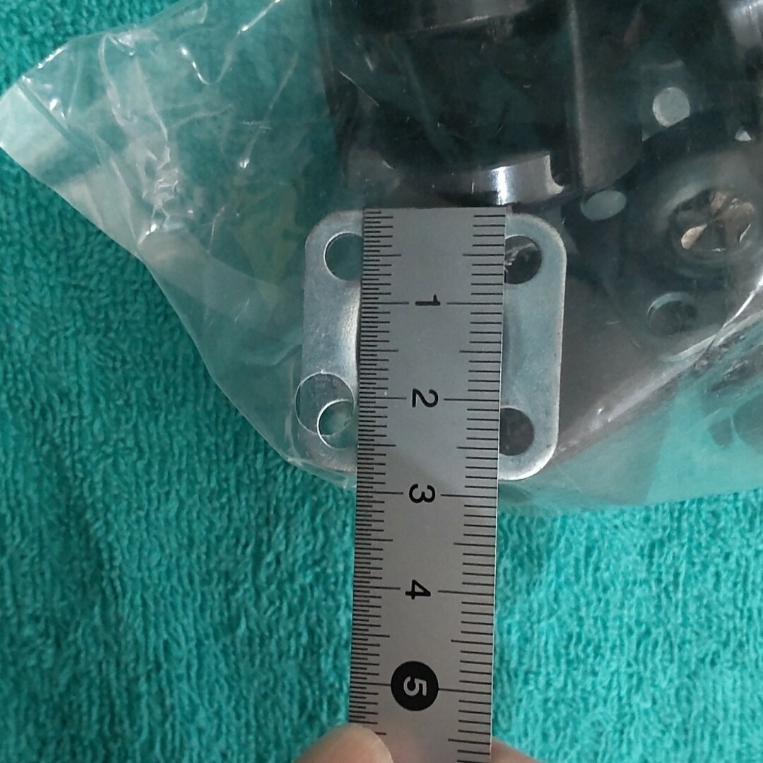 双輪キャスター  車輪径(mm) 28  未使用品 ハンドメイドの素材/材料(各種パーツ)の商品写真