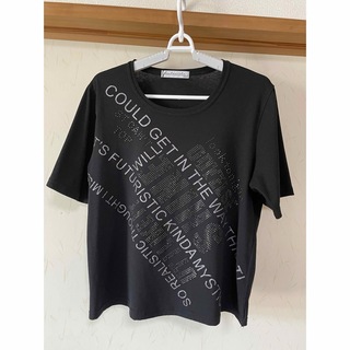 キラキラビジュー付き Tシャツ カットソー ブラック レディース M〜L(Tシャツ(半袖/袖なし))