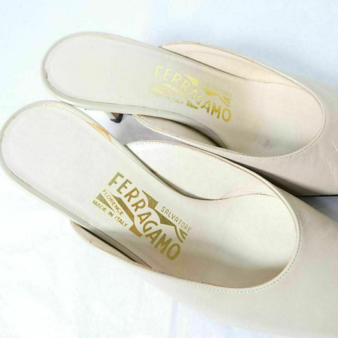 Salvatore Ferragamo(サルヴァトーレフェラガモ)の良品 綺麗 Salvatore Ferragamo レザー ハイヒール ミュール レディースの靴/シューズ(ミュール)の商品写真