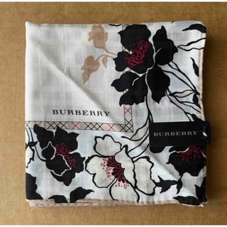 バーバリー(BURBERRY)のバーバリーハンカチ.スカーフ　大判(ハンカチ)