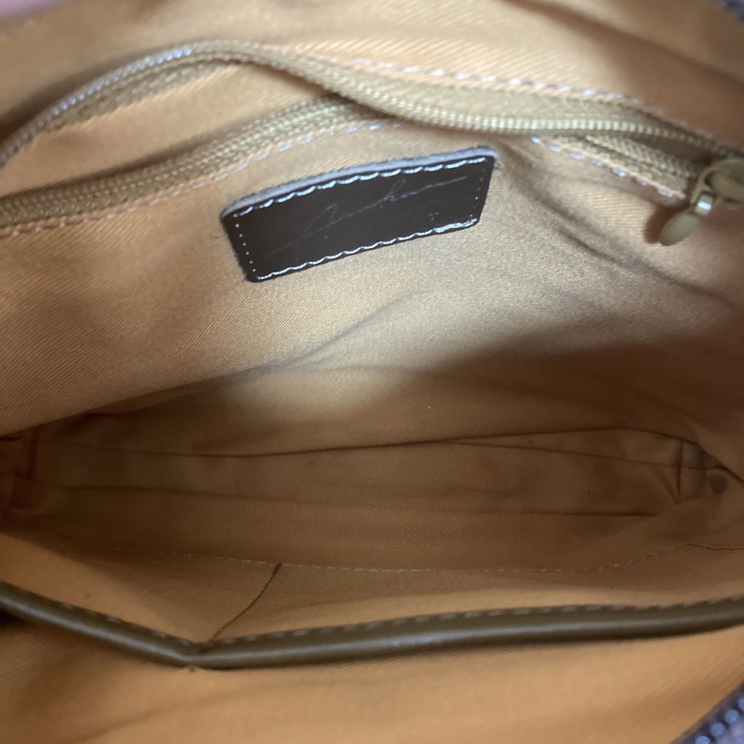 上質　刺繍　ショルダーバッグ　エスニック レディースのバッグ(ショルダーバッグ)の商品写真