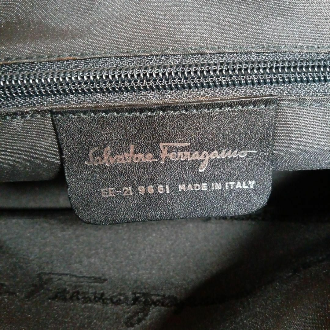 Salvatore Ferragamo(サルヴァトーレフェラガモ)のH5超美品　フェラガモ　ハンドバッグ　ショルダー　2way　外装新品同様　ヴァラ レディースのバッグ(ハンドバッグ)の商品写真