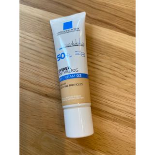 LA ROCHE-POSAY - ラロッシュポゼ　ナチュラルベージュ　30ml   プロテクションBB 02