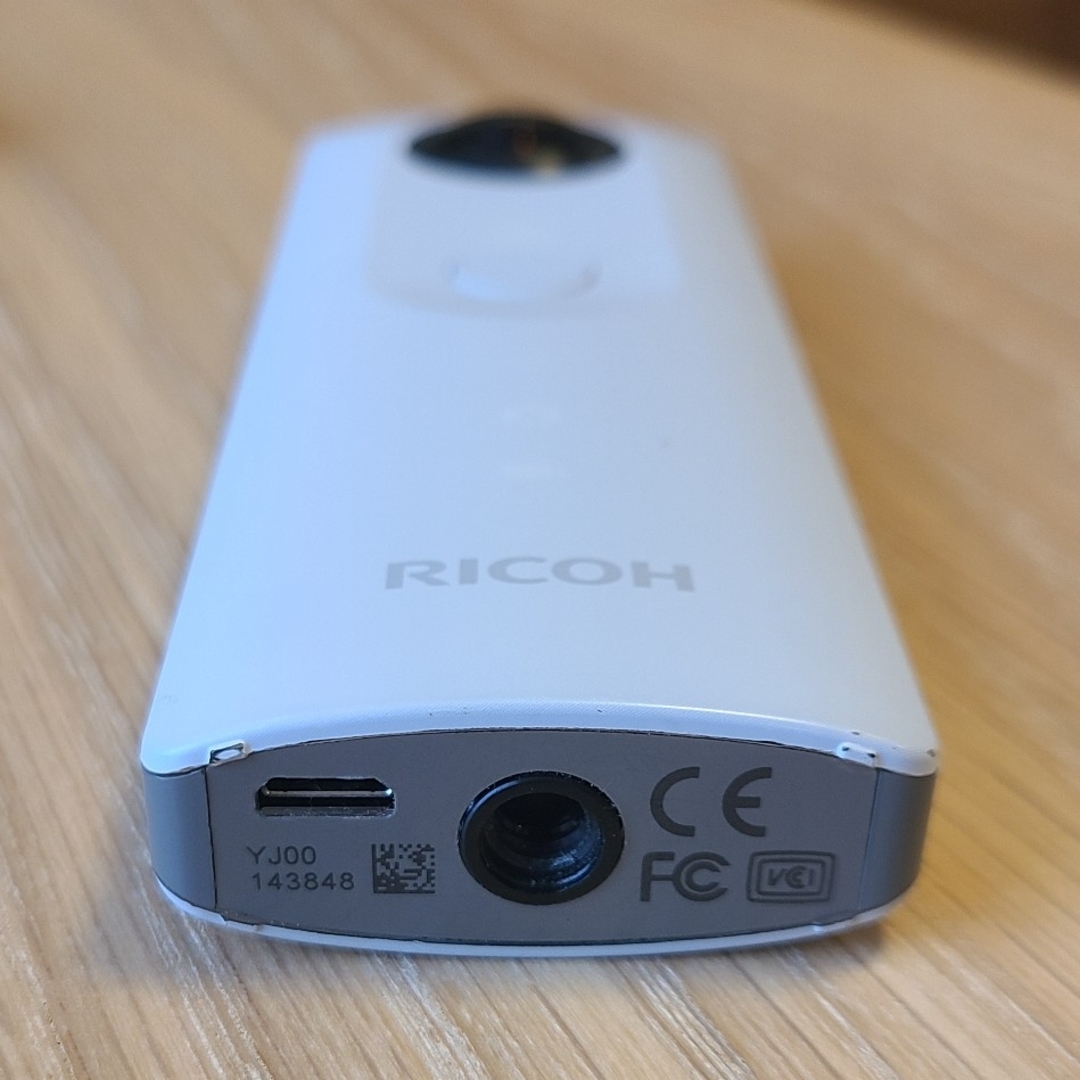 RICOH(リコー)のTHETA SC 360度カメラ リコー RICOH スマホ/家電/カメラのスマホ/家電/カメラ その他(その他)の商品写真