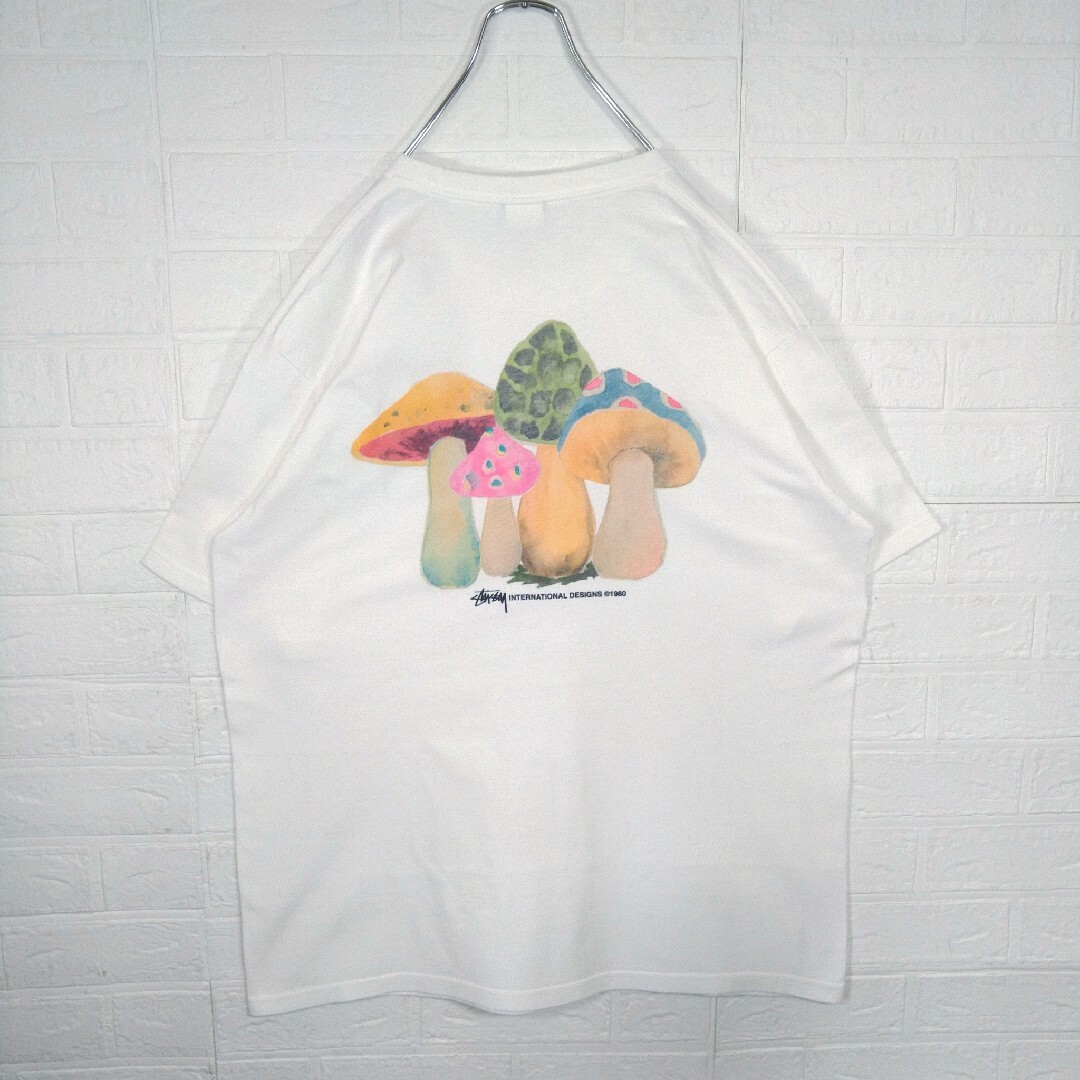 STUSSY(ステューシー)の【STUSSY】水彩画サイケデリックキノコ　ビッグシルエット　Tシャツ メンズのトップス(Tシャツ/カットソー(半袖/袖なし))の商品写真