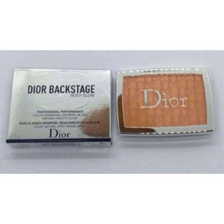 クリスチャンディオール(Christian Dior)の【新品未使用】ディオール バックステージ ロージー グロウ 004 コーラル(チーク)