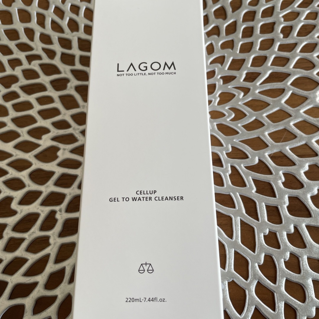 LAGOM(ラーゴム)のラゴム　ジェルトゥウォーター　クレンザー コスメ/美容のスキンケア/基礎化粧品(洗顔料)の商品写真