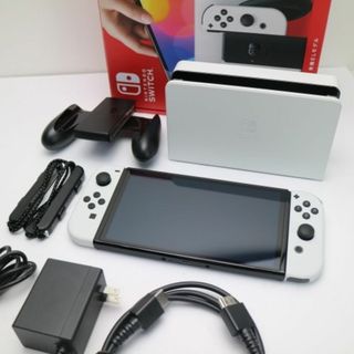 ニンテンドースイッチ(Nintendo Switch)の新品同様 Nintendo Switch 有機ELモデル   M777(携帯用ゲーム機本体)