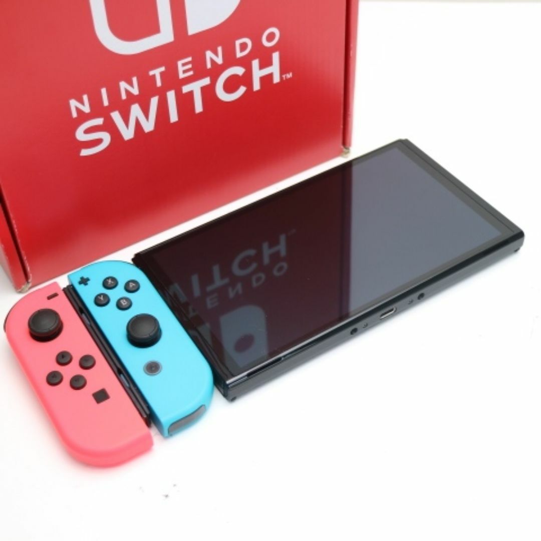 Nintendo Switch(ニンテンドースイッチ)の新品 Nintendo Switch 有機ELモデル   M777 エンタメ/ホビーのゲームソフト/ゲーム機本体(携帯用ゲーム機本体)の商品写真