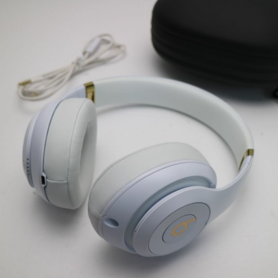 Beats by Dr Dre(ビーツバイドクタードレ)のBeats studio3 wireless MX3Y2PA/A ホワイト M777 スマホ/家電/カメラのオーディオ機器(ヘッドフォン/イヤフォン)の商品写真