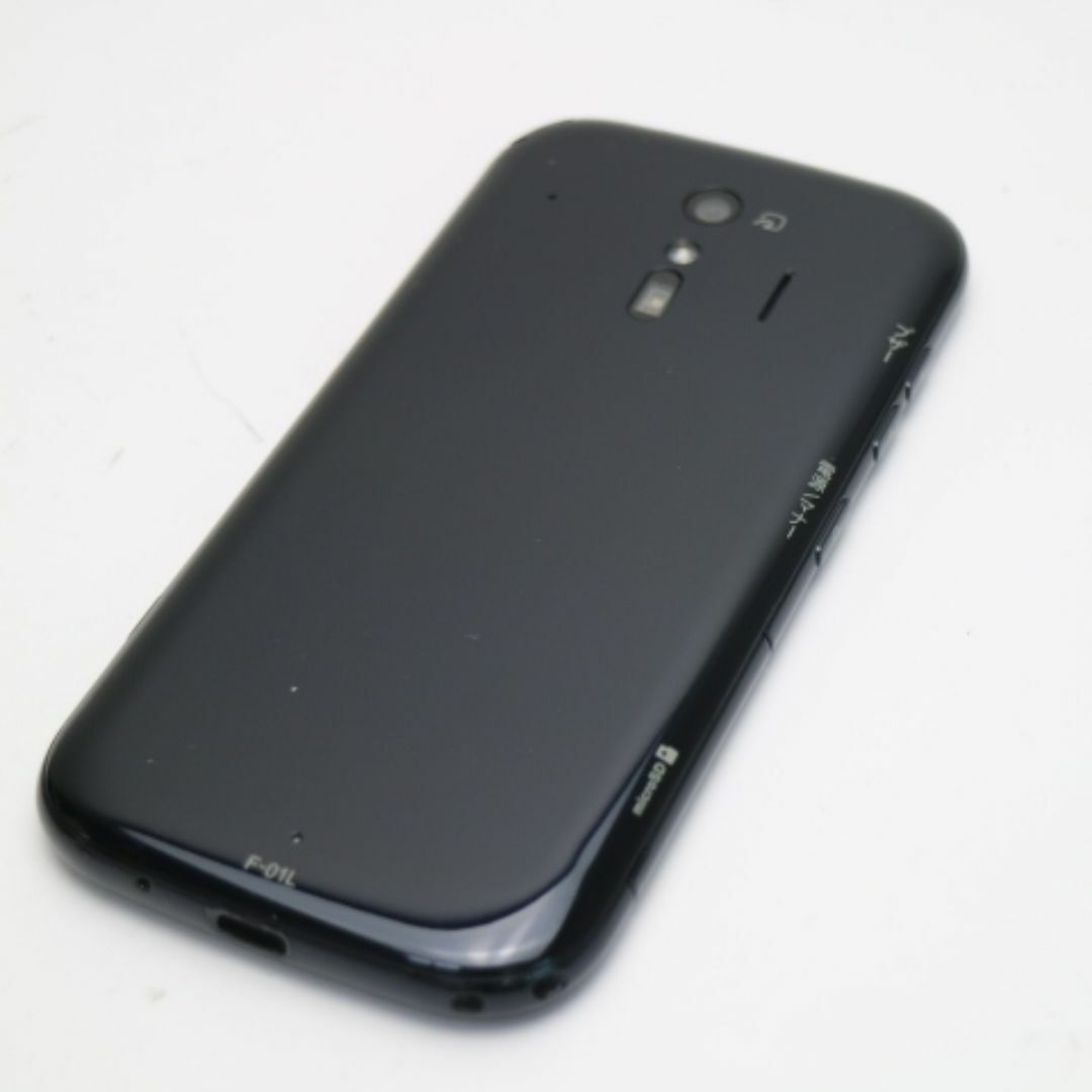 富士通(フジツウ)の超美品 F-01L らくらくスマートフォン me ブラック  M777 スマホ/家電/カメラのスマートフォン/携帯電話(スマートフォン本体)の商品写真