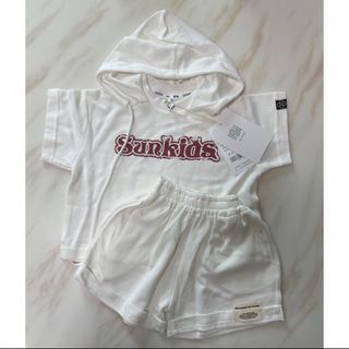 韓国子ども服　新品未使用　子ども服 90サイズ　セットアップ 上下 上下セット(Tシャツ/カットソー)