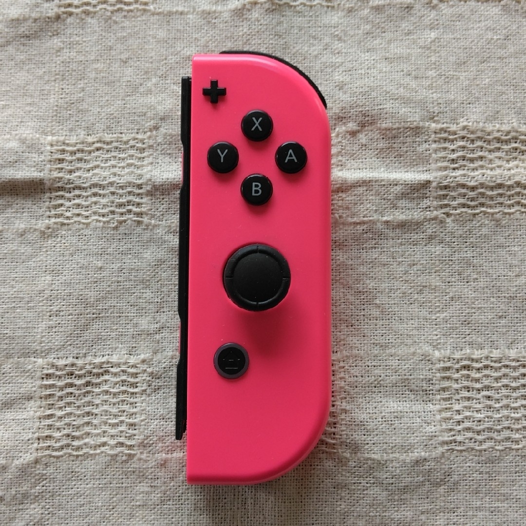 Nintendo Switch(ニンテンドースイッチ)の任天堂 Switch Joy-Con(R) ネオンピンク ジョイコン 右 エンタメ/ホビーのゲームソフト/ゲーム機本体(家庭用ゲーム機本体)の商品写真