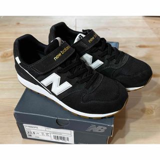 ニューバランス(New Balance)のNew Balance キッズ ブラック YV996 23cm(スニーカー)