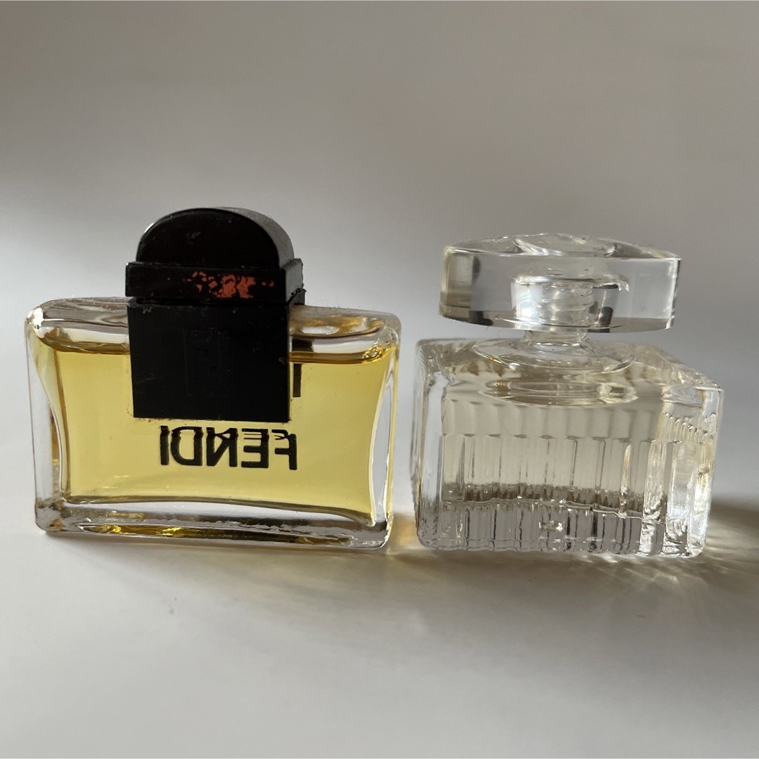 Chloe(クロエ)のChloe クロエ★FENDI フェンディ　オードパルファム 5ml ×2本 コスメ/美容の香水(ユニセックス)の商品写真