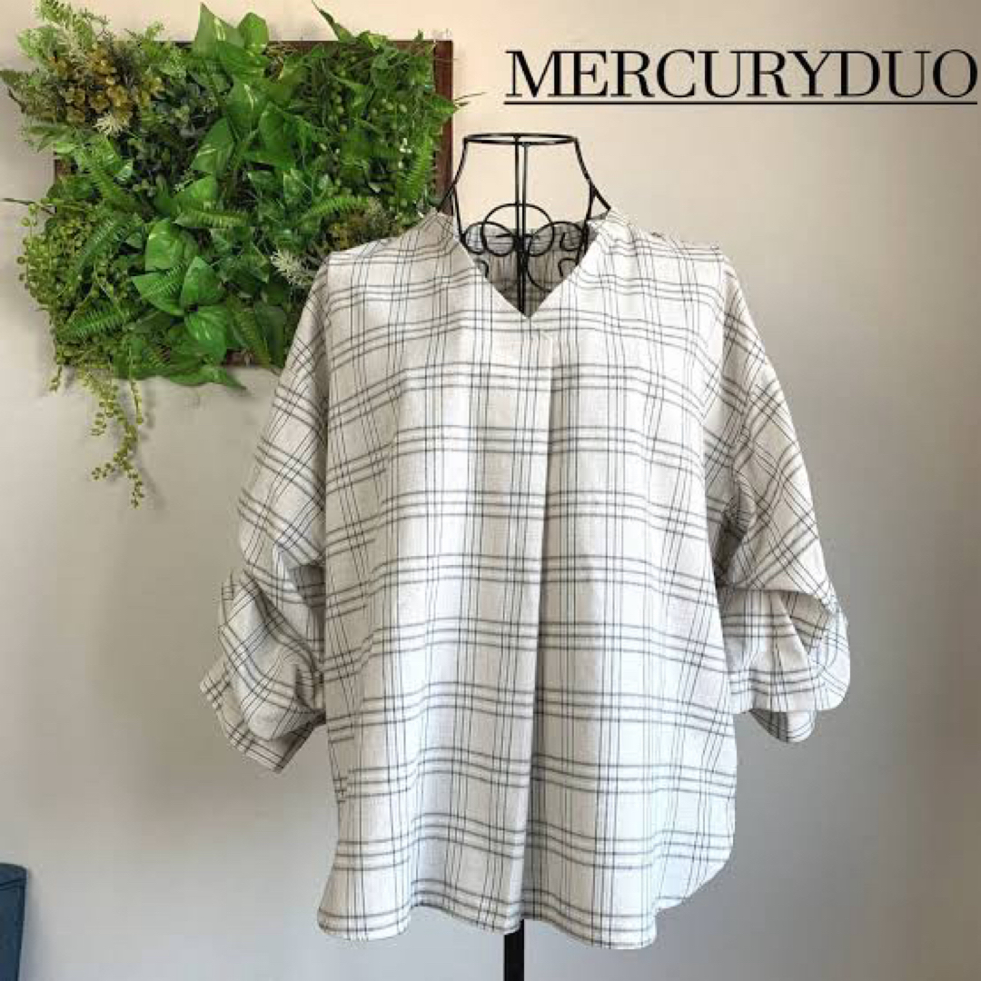 MERCURYDUO(マーキュリーデュオ)のMercury duo 2WAYタックブラウス　袖ボリュームチェックシャツ レディースのトップス(シャツ/ブラウス(長袖/七分))の商品写真