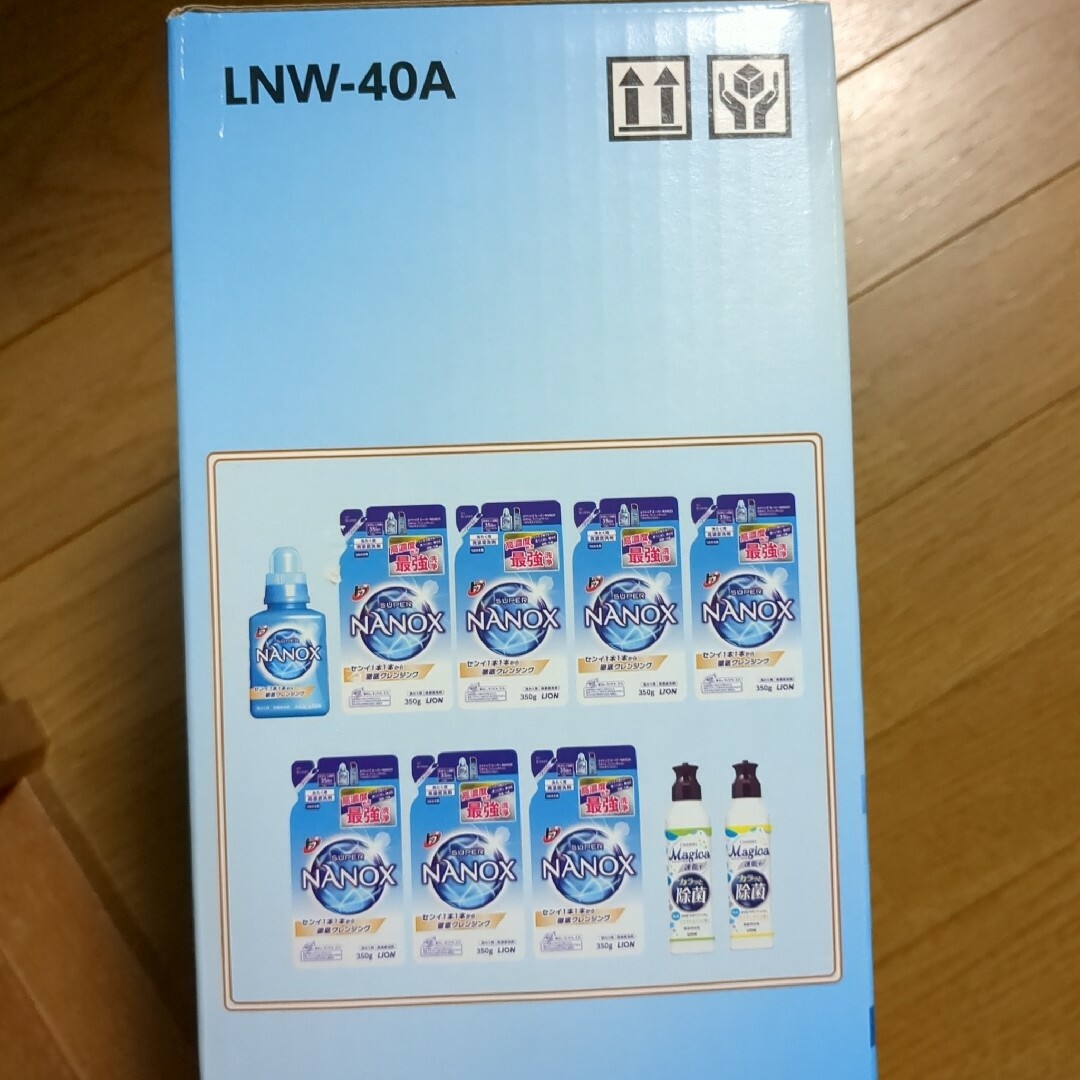 LION(ライオン)の【匿名配送】トップ　スーパーナノックス　ギフトセット　 LNW-40A インテリア/住まい/日用品の日用品/生活雑貨/旅行(洗剤/柔軟剤)の商品写真