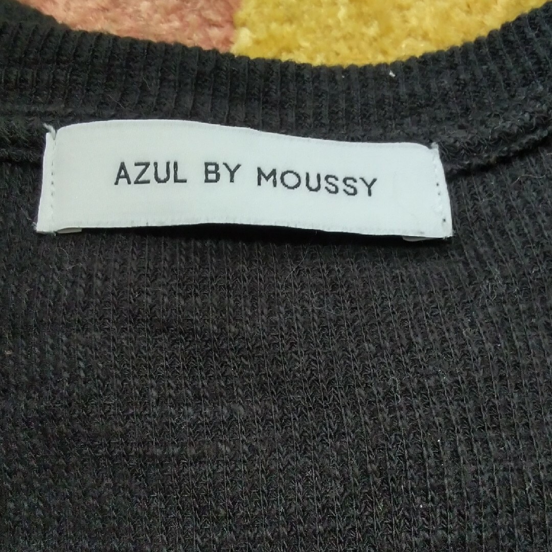 moussy(マウジー)のAZUL黒のV襟カットソー レディースのトップス(カットソー(長袖/七分))の商品写真