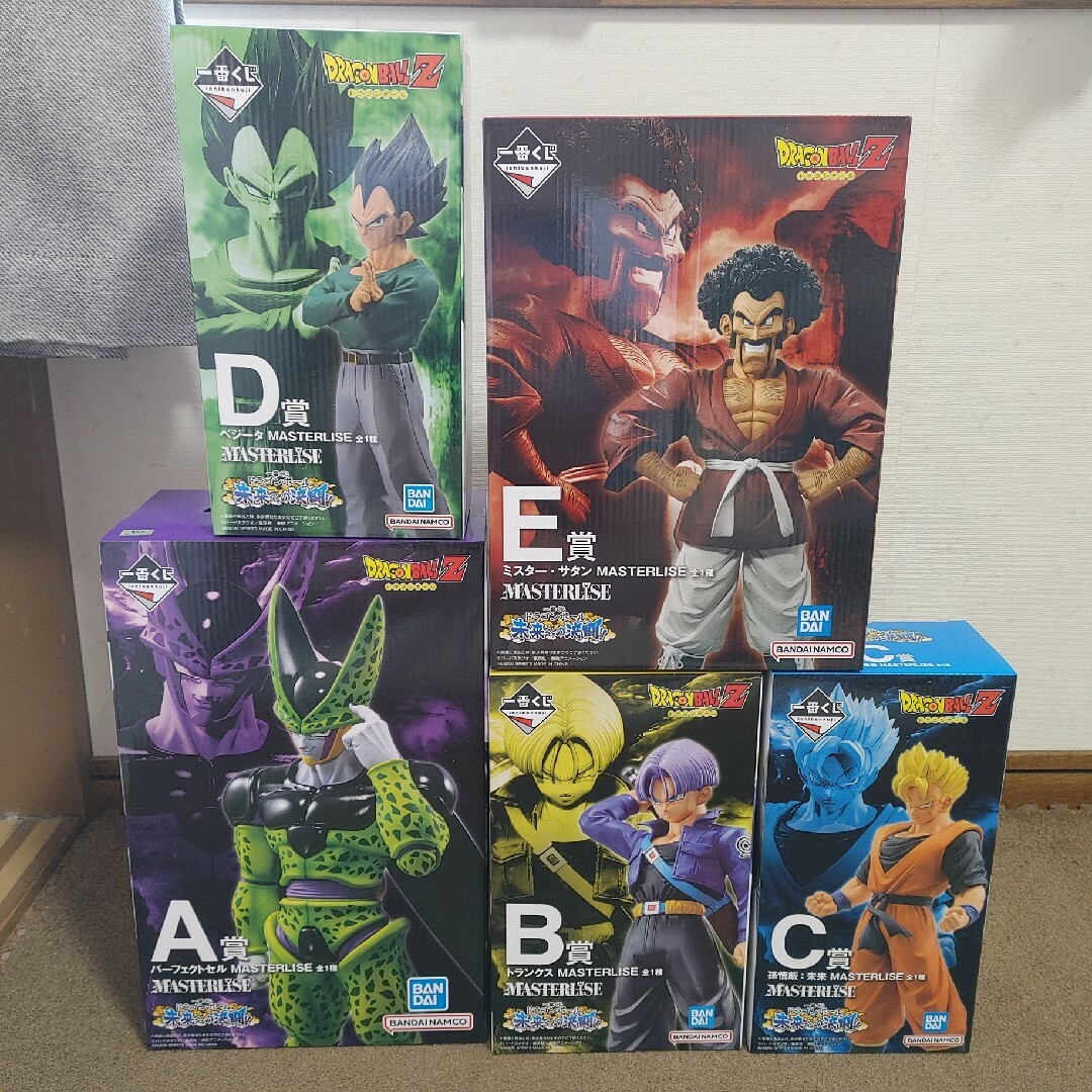 ドラゴンボール(ドラゴンボール)の一番くじ　ドラゴンボール　未来への決闘！　ABCDE賞　新品未開封 エンタメ/ホビーのフィギュア(アニメ/ゲーム)の商品写真