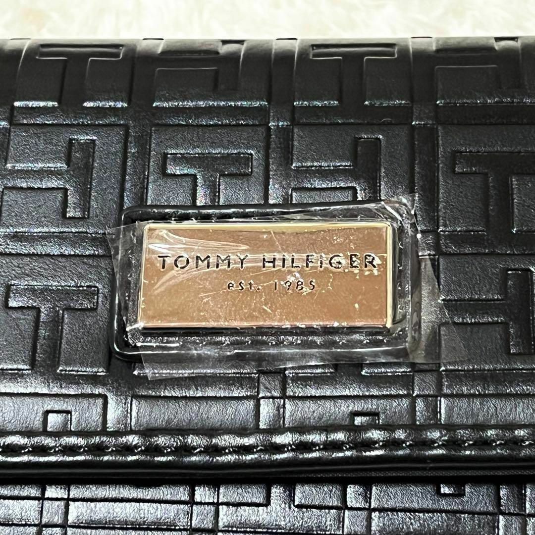 TOMMY HILFIGER(トミーヒルフィガー)の新品・未使用 海外限定 トミーヒルフィガー 長財布 総柄 型押し メタルロゴ 黒 メンズのファッション小物(長財布)の商品写真