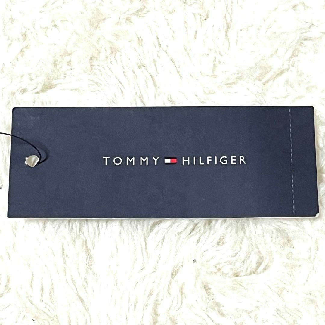 TOMMY HILFIGER(トミーヒルフィガー)の新品・未使用 海外限定 トミーヒルフィガー 長財布 総柄 型押し メタルロゴ 黒 メンズのファッション小物(長財布)の商品写真