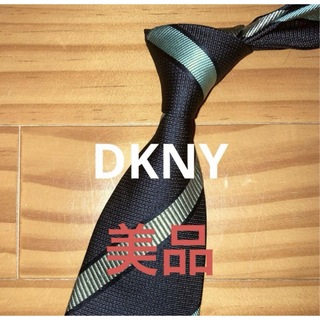 ダナキャランニューヨーク(DKNY)の美品　ダナキャランニューヨーク　ブラックストライプ(ネクタイ)