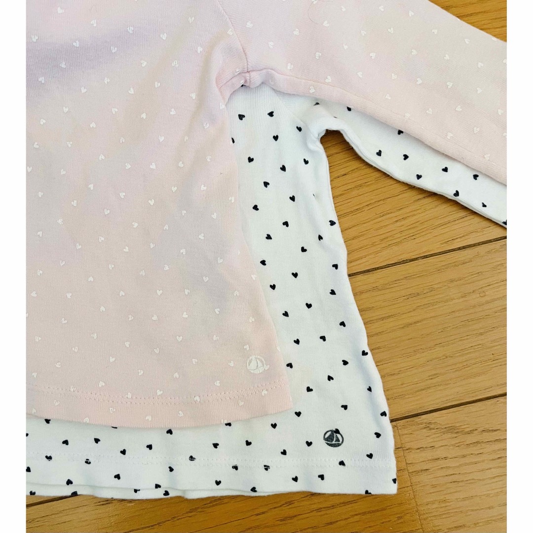 PETIT BATEAU(プチバトー)のプチバトー　長袖カットソー　フリル　18m 81 キッズ/ベビー/マタニティのベビー服(~85cm)(シャツ/カットソー)の商品写真