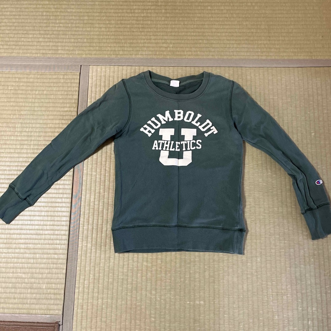 Champion(チャンピオン)のチャンピオン　champion グリーン　緑　トレーナー　Tシャツ レディースのトップス(Tシャツ(長袖/七分))の商品写真