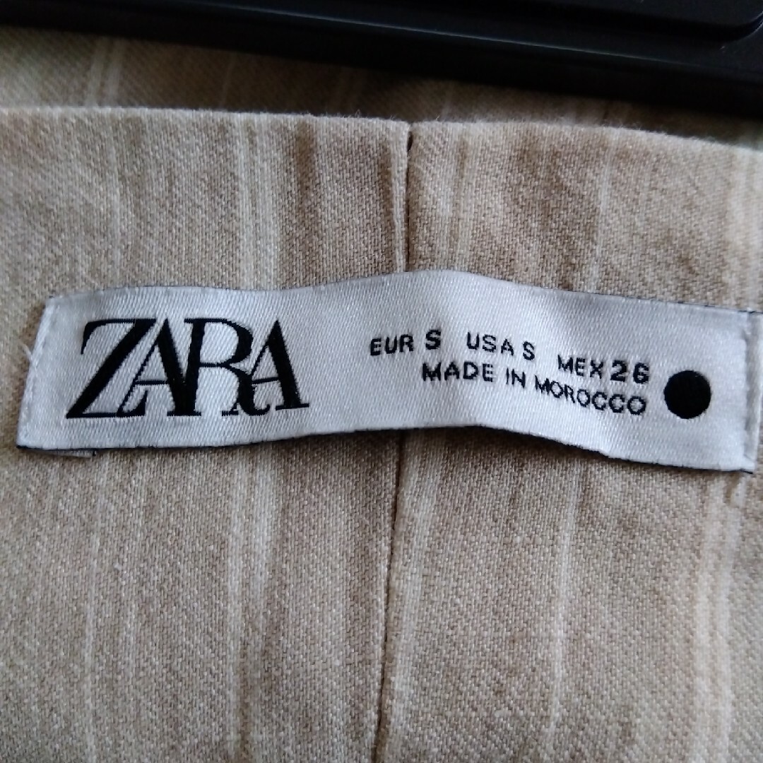 ZARA(ザラ)のZARA　ワイドパンツ レディースのパンツ(カジュアルパンツ)の商品写真