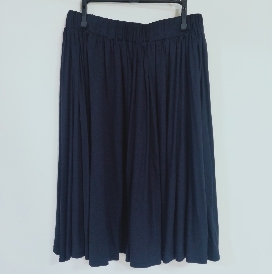 Lois CRAYON(ロイスクレヨン)の新品　ロイスクレヨン　Lois CRAYON　ギャザースカート　ひざ丈　濃紺 レディースのスカート(ひざ丈スカート)の商品写真