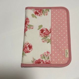 ローラアシュレイ(LAURA ASHLEY)のLAURA ASHLEY マルチケース　母子手帳ケース(母子手帳ケース)