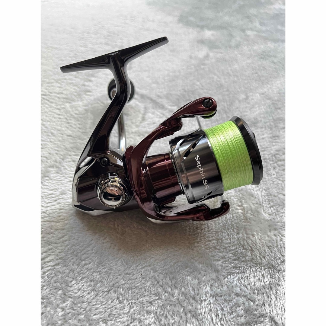 SHIMANO(シマノ)のシマノ SHIMANO 23 セフィア SS C3000S C3000S 046 スポーツ/アウトドアのフィッシング(リール)の商品写真