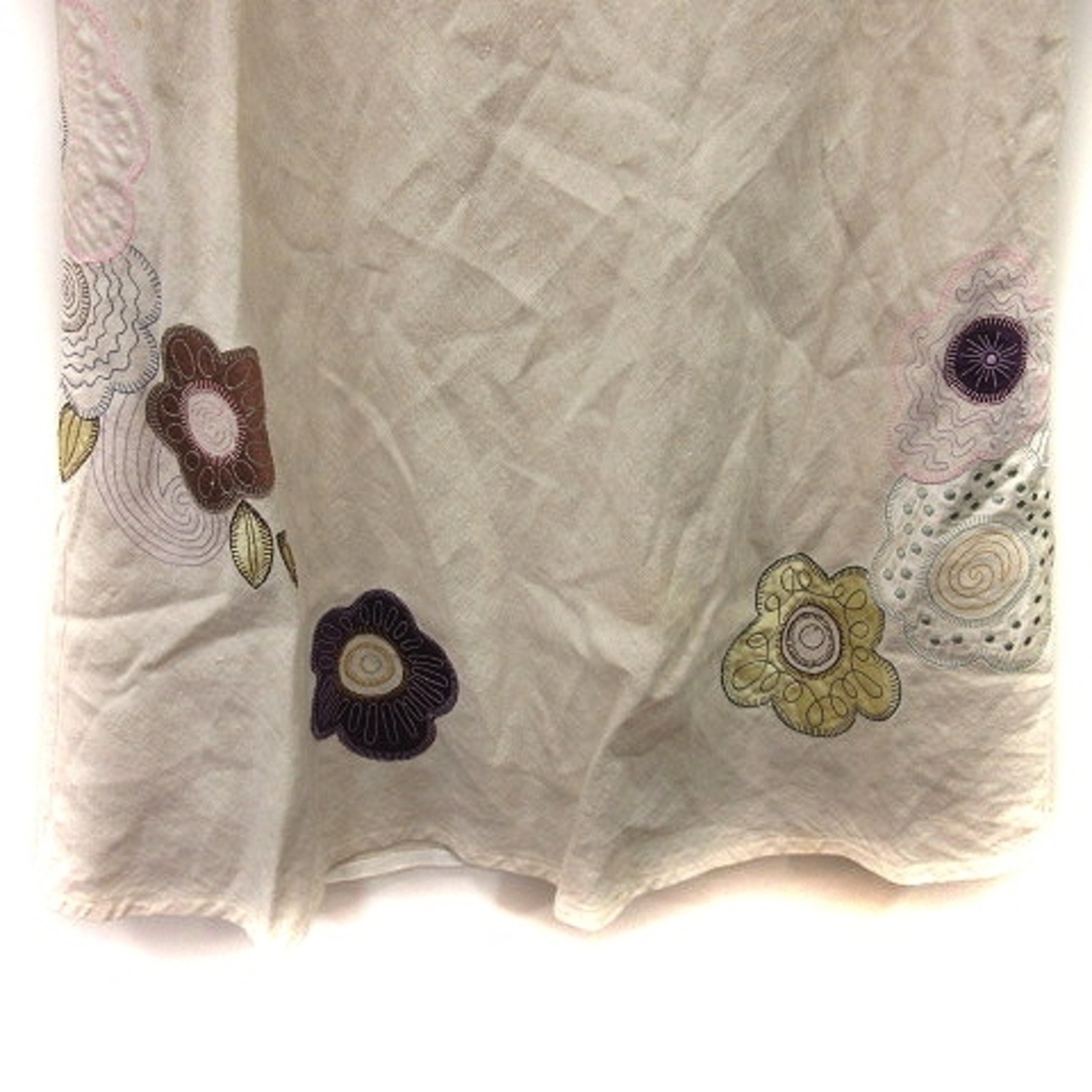 OILILY(オイリリー)のオイリリ－ 台形スカート ロング 刺繍 38 白 オフホワイト /YI レディースのスカート(ロングスカート)の商品写真