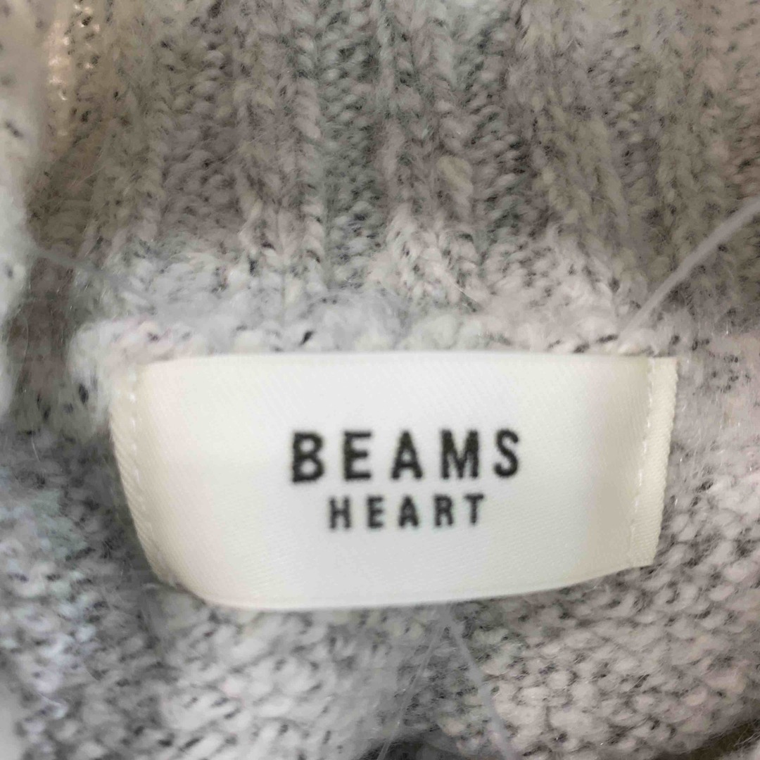 BEAMS(ビームス)のBEAMS HEART ビームスハート　 レディース ニットワンピース　ライトグレー レディースのワンピース(ひざ丈ワンピース)の商品写真