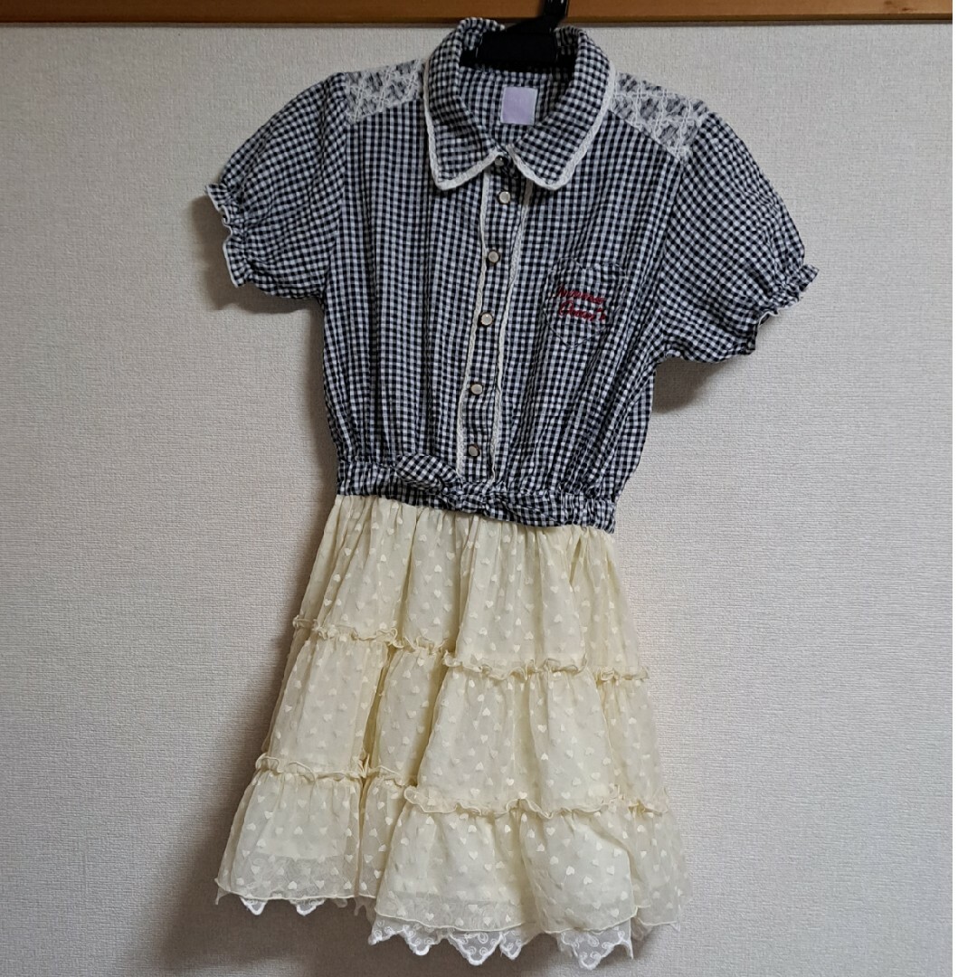 axes femme kids(アクシーズファムキッズ)のワンピース キッズ/ベビー/マタニティのキッズ服女の子用(90cm~)(ワンピース)の商品写真