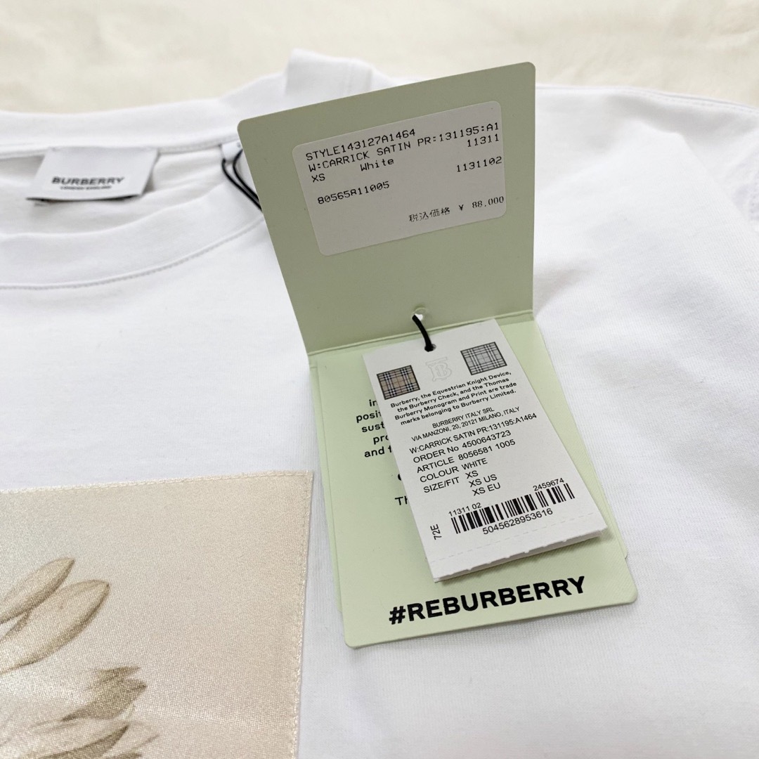 BURBERRY(バーバリー)のBURBERRY CARRICK SATIN Tシャツ サテン ホワイト XS レディースのトップス(Tシャツ(半袖/袖なし))の商品写真